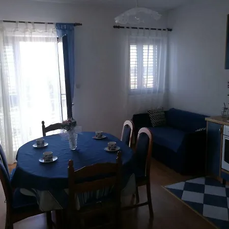Apartment Ban