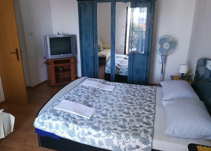 Ban * Brodarica (Sibenik-Knin)